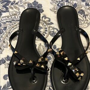 Stylish Black Sandals with Studded Bow